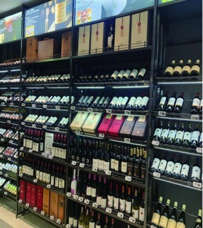 سلیٹڈ شراب ریک